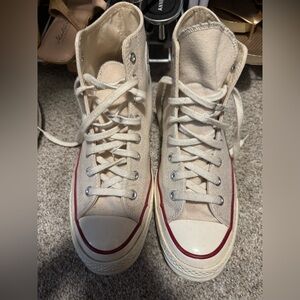 High-Top Converse Sneakers Chuck Taylor